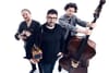 Trio Ambäck bringt urchige Volksmusik ins Palmenhaus von Stäfa