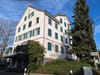 Neuer Parkplatz für Gehbehinderte bei der Bibliothek