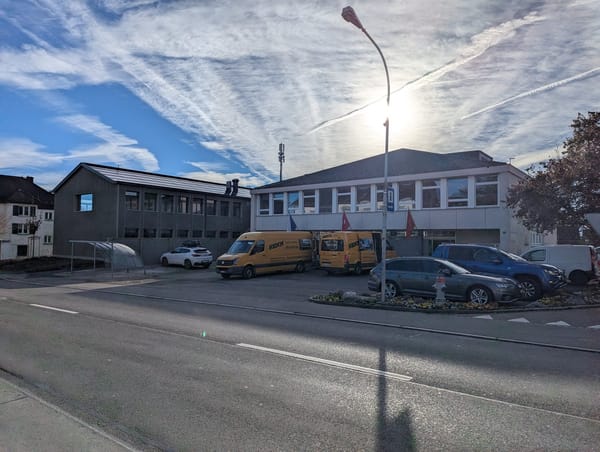 Hombrechtikon bezieht neues Gemeindehaus – Schalter am 4./5. Dezember zu