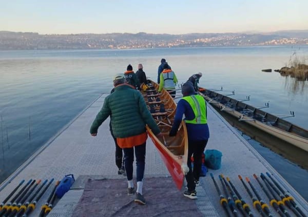 Frostiger Start ins 2026: Ruder-Event mit Sonnenschein und Brunch in Rapperswil