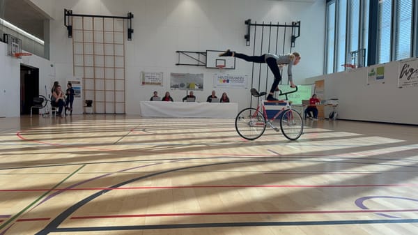 Medaillenregen für Kunstrad Stäfa: Nachwuchstalente begeistern am Regio Cup