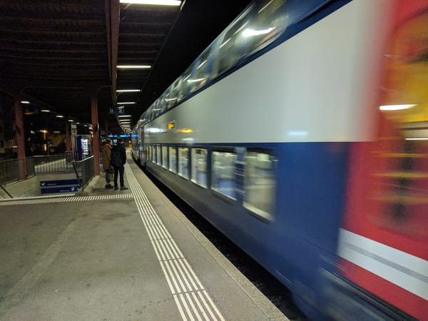 Bahnersatz zwischen Stäfa und Uetikon: Nachtschwärmer brauchen mehr Geduld