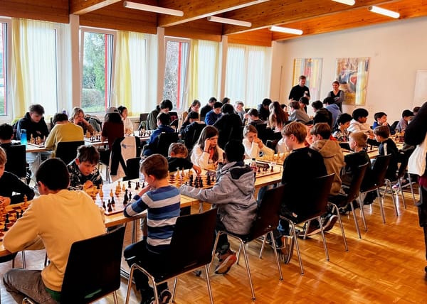 Schach in Stäfa: Alec Springer holt den Jugend-Grandprix-Sieg