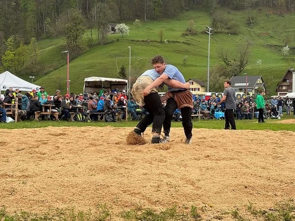 Cyril Spörndli holt Auszeichnung beim Schwingfest in Weesen