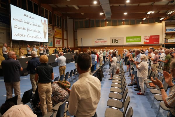Ein Ja zur Feuerwerksinitiative und Christian Haltners letzte Versammlung