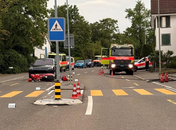 Tödlicher Selbstunfall in Stäfa: Rollerfahrerin stirbt an der Unfallstelle