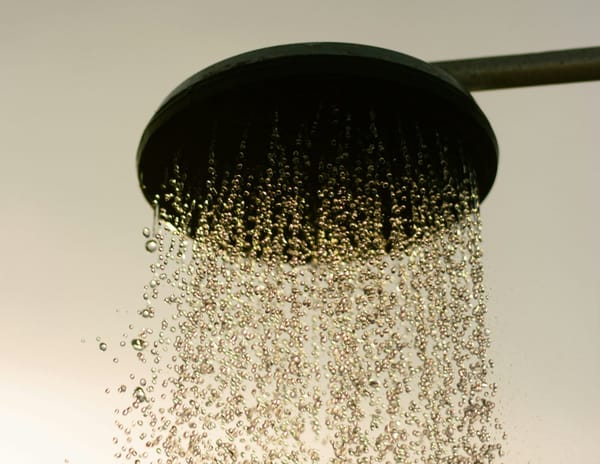 Nach den Ferien zuerst das Wasser laufen lassen