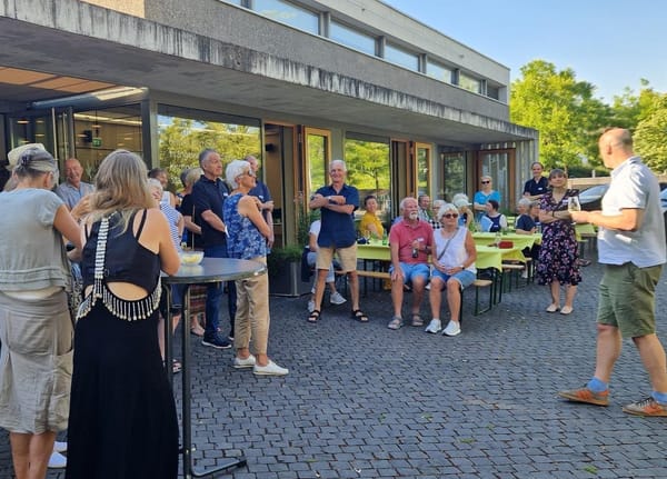 KISS Stäfa feiert Sommerfest mit Gesang und Grillplausch