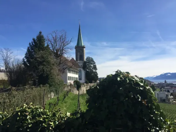 Nach Männedorf steht auch die Kirchenuhr in Stäfa still