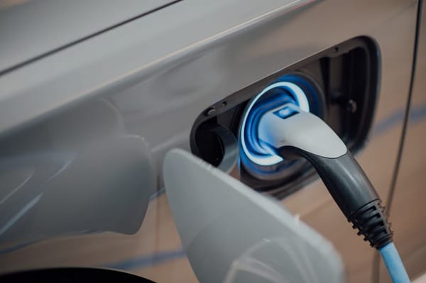 Sommerwärme für den Winter: Die Energieregion Pfannenstil startet drei Bundesprojekte