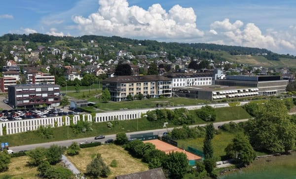 Männedorf und Uster schreiben 372 neue Spitalbetten aus