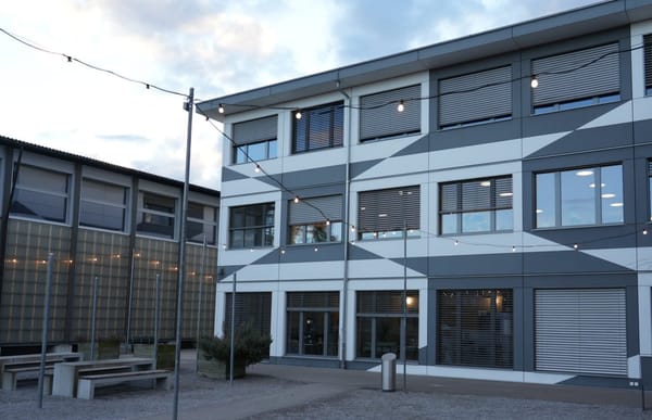 Herausforderungen grosser Klassen an der Kantonsschule Uetikon am See