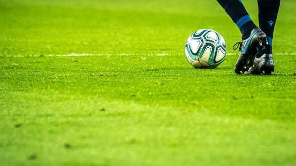 Bittere Lektion im Spitzenspiel: Männedorf II verliert trotz Führung 1:4