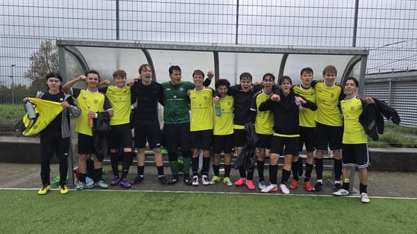 Fischotter trotzen dem Regen und gewinnen das Derby in Stäfa